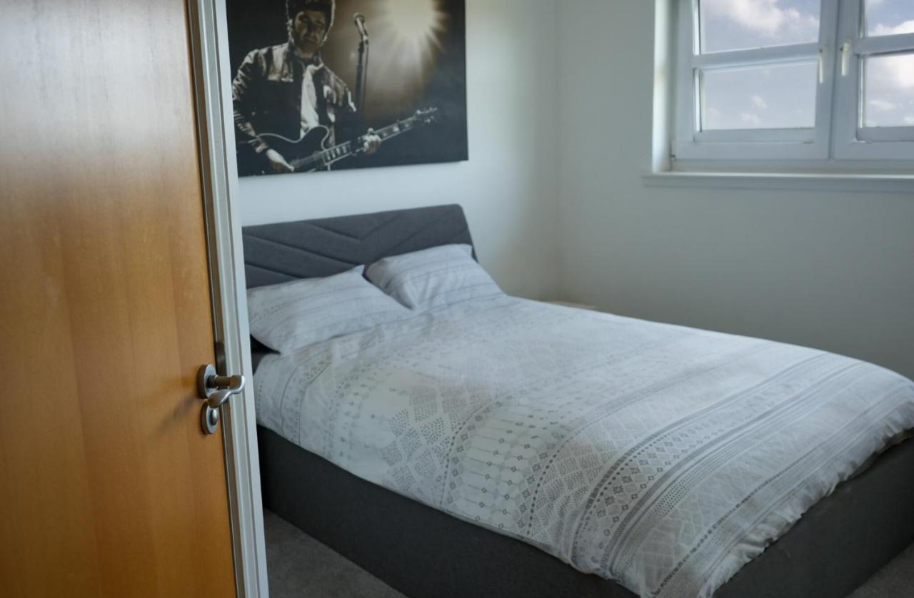 Modern Apartment Ayr Town Centre Prestwick Eksteriør billede