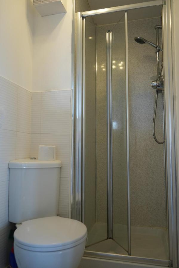 Modern Apartment Ayr Town Centre Prestwick Eksteriør billede